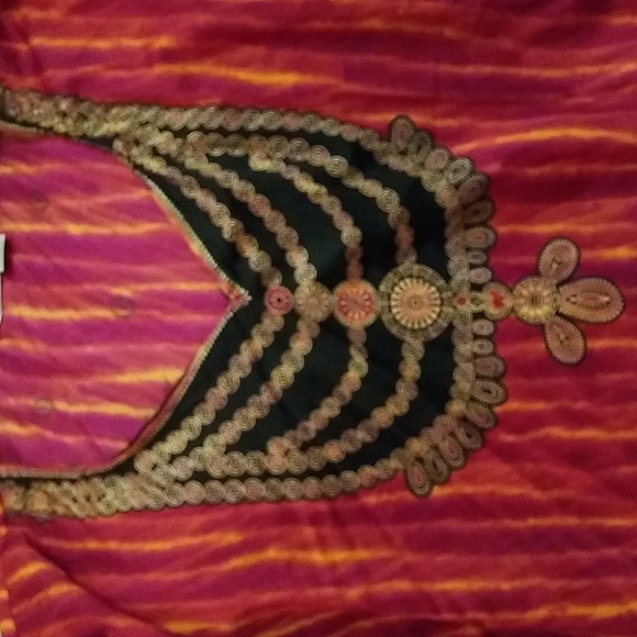 Colorful caftan one size roomy! - Picture 2 of 4